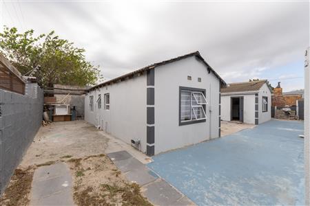 House Sold in Parow Valley, Parow, Western Cape - M127349