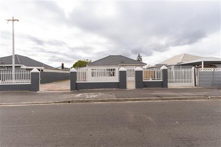 House Sold in Parow Valley, Parow, Western Cape - M127349