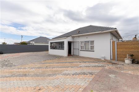 House Sold in Parow Valley, Parow, Western Cape - M127349