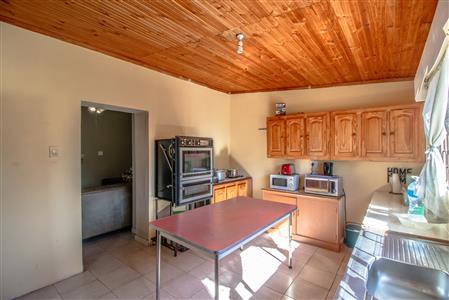 House For Sale in Fort Beaufort, Eastern Cape - M127353