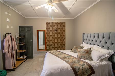 House For Sale in Fort Beaufort, Eastern Cape - M127353