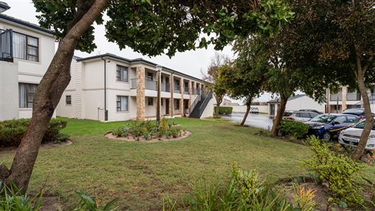 False - Apartment withdrawn in Burgundy Estate, Milnerton - M127350