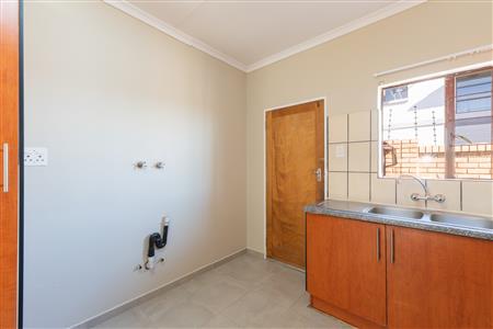 Townhouse For Sale in Polokwane, Limpopo - M127367