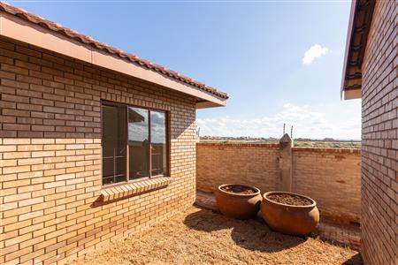 Townhouse For Sale in Polokwane, Limpopo - M127367