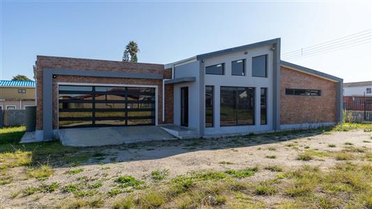House For Sale in Delvillepark, George, Western Cape - M127369