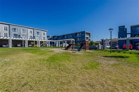False - Apartment For Sale in Sonkring, Brackenfell, Western Cape - M123674