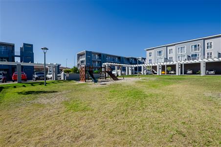 False - Apartment For Sale in Sonkring, Brackenfell, Western Cape - M123674