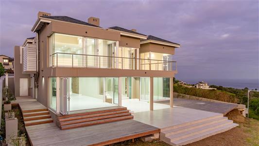 House For Sale in Le Grand Estate, George, Western Cape - M127371
