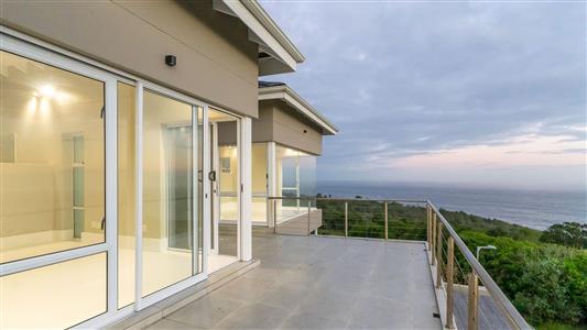 House For Sale in Le Grand Estate, George, Western Cape - M127371