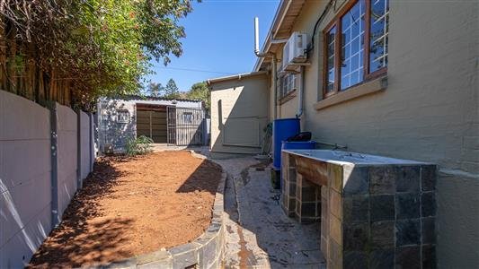 False - House For Sale in Westdene, Johannesburg, Gauteng - M127375
