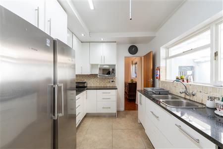 House For Sale in Plumstead, Cape Town, Western Cape - M127378