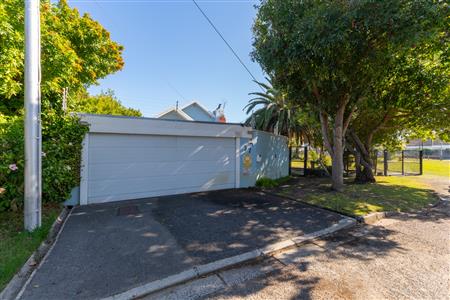 House For Sale in Plumstead, Cape Town, Western Cape - M127378