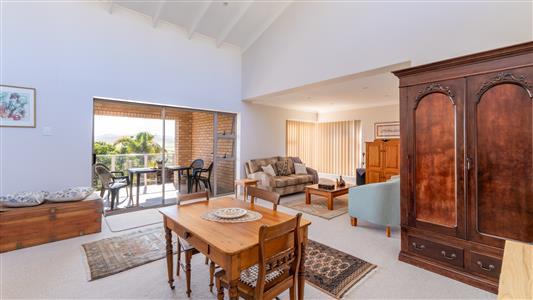 House Unavailable in Fraaiuitsig, Klein Brak Rivier, Western Cape - M127374