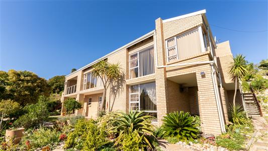 House Unavailable in Fraaiuitsig, Klein Brak Rivier, Western Cape - M127374