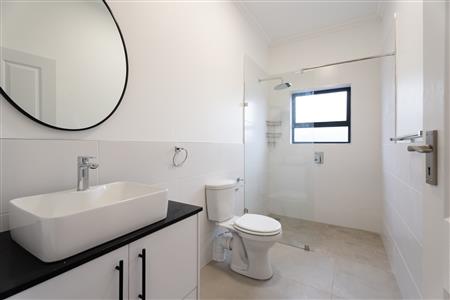House For Sale in Robertson, Western Cape - M124254