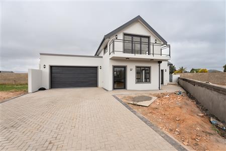 House For Sale in Robertson, Western Cape - M124254