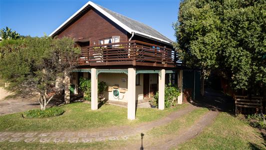 House For Sale in Brenton On Sea, Knysna, Western Cape - M127398