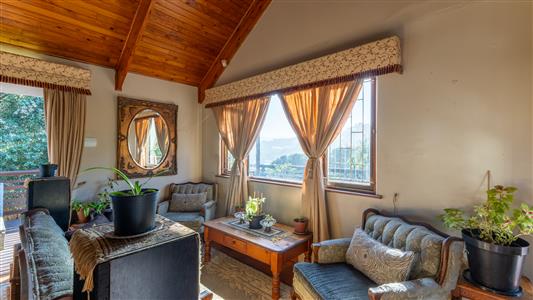 House For Sale in Brenton On Sea, Knysna, Western Cape - M127398