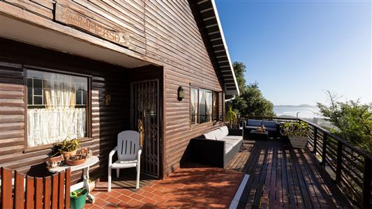 House For Sale in Brenton On Sea, Knysna, Western Cape - M127398