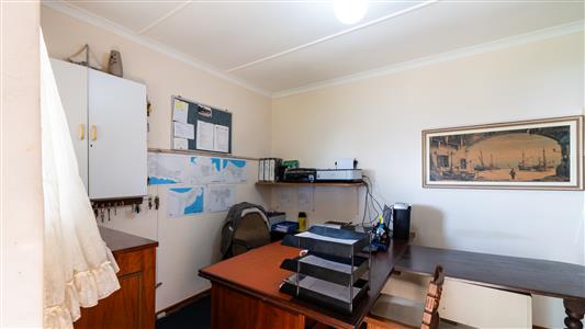 House For Sale in Brenton On Sea, Knysna, Western Cape - M127398