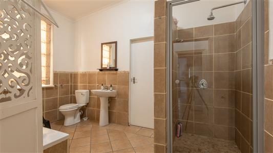 False - House For Sale in Somerset East, Eastern Cape - M127384