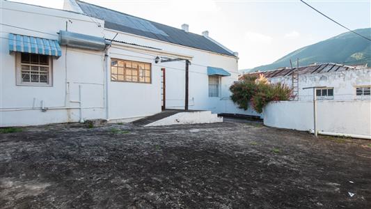 False - House For Sale in Somerset East, Eastern Cape - M127384