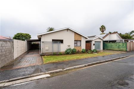 False - House For Sale in Rome, Strand, Western Cape - M127397