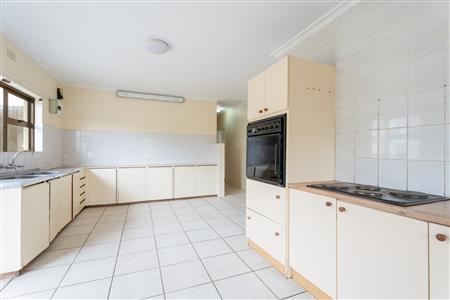 False - House For Sale in Rome, Strand, Western Cape - M127397