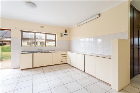 False - House For Sale in Rome, Strand, Western Cape - M127397