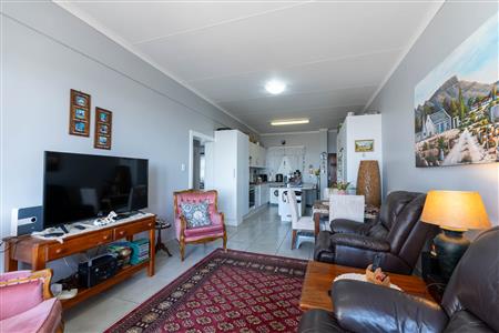 False - Apartment For Sale in Island View, Mossel Bay, Western Cape - M127406