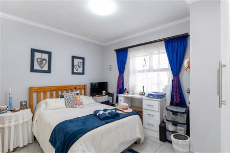 False - Apartment For Sale in Island View, Mossel Bay, Western Cape - M127406