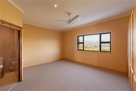 False - House Unavailable in McGregor, Western Cape - M121849