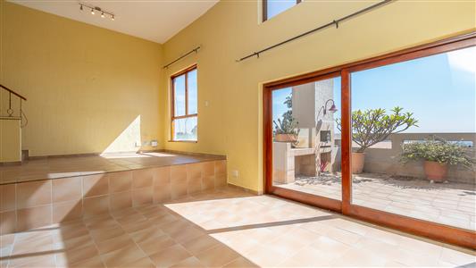Townhouse For Sale in Bedford Park, Bedfordview, Gauteng - M127411