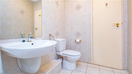 Townhouse For Sale in Bedford Park, Bedfordview, Gauteng - M127411