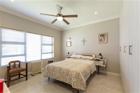 House For Sale in Oudtshoorn Central, Oudtshoorn, Western Cape - M127408