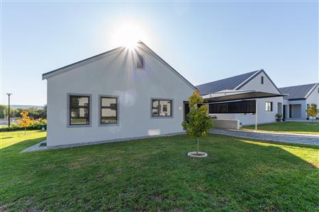 House For Sale in Oudtshoorn Central, Oudtshoorn, Western Cape - M127408