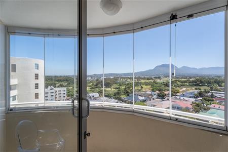 Apartment For Sale in Strand North, Strand, Western Cape - M127409