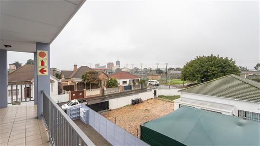 False - Apartment For Sale in Maitland, Cape Town, Western Cape - M127428