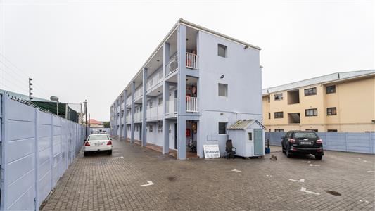 False - Apartment For Sale in Maitland, Cape Town, Western Cape - M127428