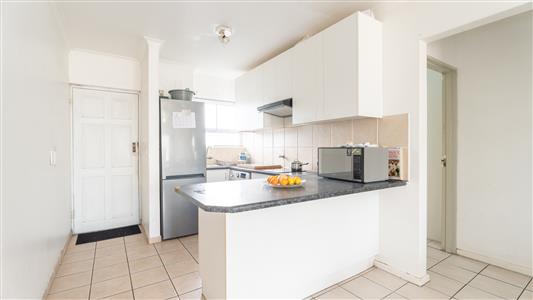 False - Apartment For Sale in Maitland, Cape Town, Western Cape - M127428