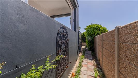 False - House For Sale in Linkside, Mossel Bay, Western Cape - M127417