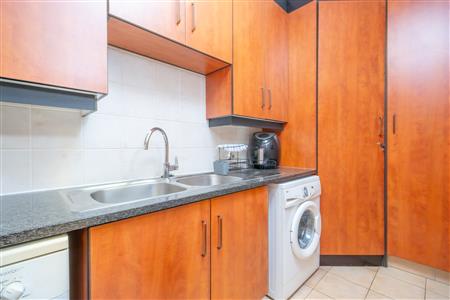 Townhouse For Sale in Randpark Ridge, Randburg, Gauteng - M127416