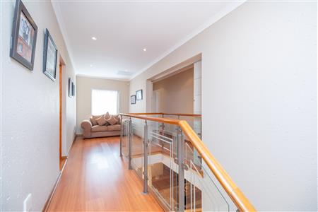 Townhouse For Sale in Randpark Ridge, Randburg, Gauteng - M127416