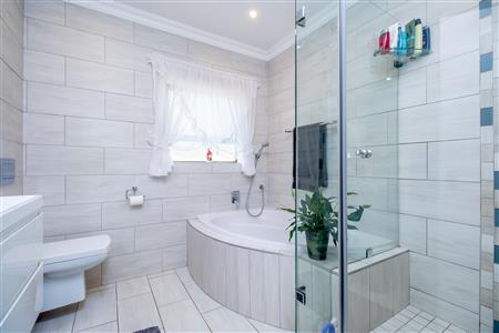 Townhouse For Sale in Randpark Ridge, Randburg, Gauteng - M127416
