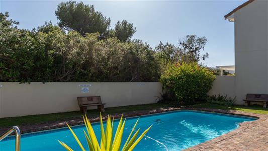 Apartment For Sale in Seaside Longships, Plettenberg Bay, Western Cape - M127418