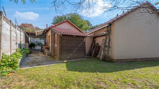 House For Sale in Bloubosrand, Randburg, Gauteng - M127432