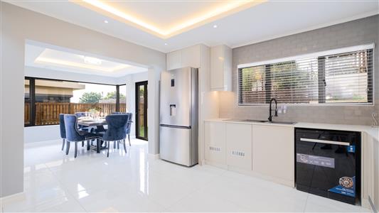 False - Townhouse For Sale in Izinga Estate, Umhlanga, KwaZulu Natal - M127430