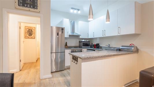 Apartment For Sale in Stellenbosch Central, Stellenbosch, Western Cape - M127443