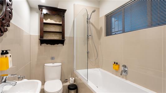 Apartment For Sale in Stellenbosch Central, Stellenbosch, Western Cape - M127443