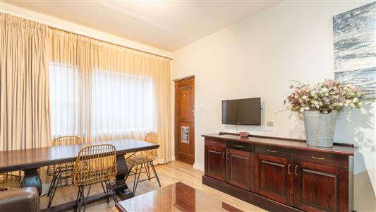 Apartment For Sale in Stellenbosch Central, Stellenbosch, Western Cape - M127443